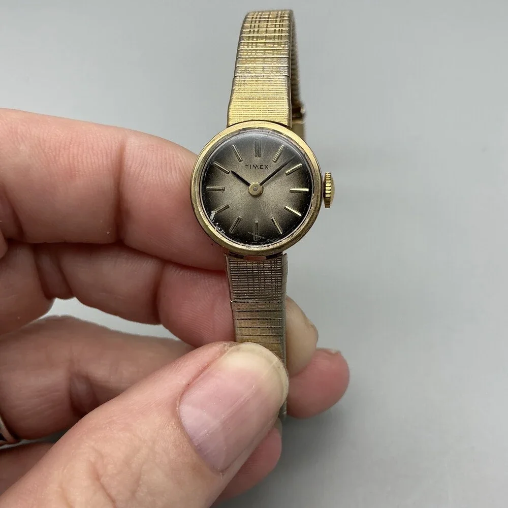 Vintage Timex Womens Watch 18mm Ombre Dial Gold Tone Scratched Manual Wind
